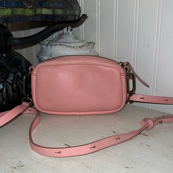 Madewell Handbags - Small madewell pink crossbody purse